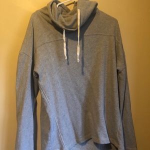 American Eagle Grey sweatshirt